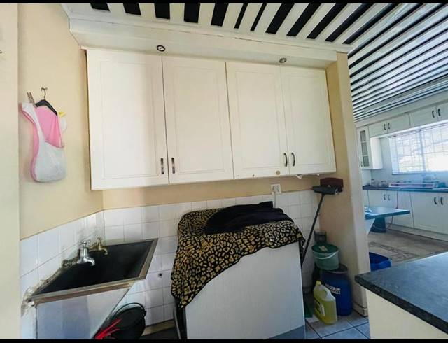4 BEDROOM HOUSE FOR SALE IN DUNNOTTAR
